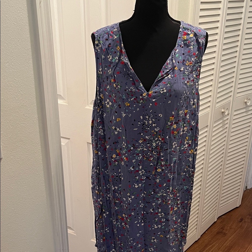 beachlunchlounge Blue Floral Print Dress with Multicolor Accents and Split Neck